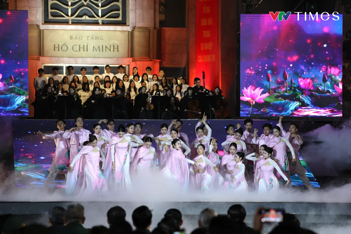 Cầu truyền h&igrave;nh &ldquo;Hai tay x&acirc;y dựng một sơn h&agrave;&rdquo;: X&uacute;c động v&agrave; tự h&agrave;o!- Ảnh 7.