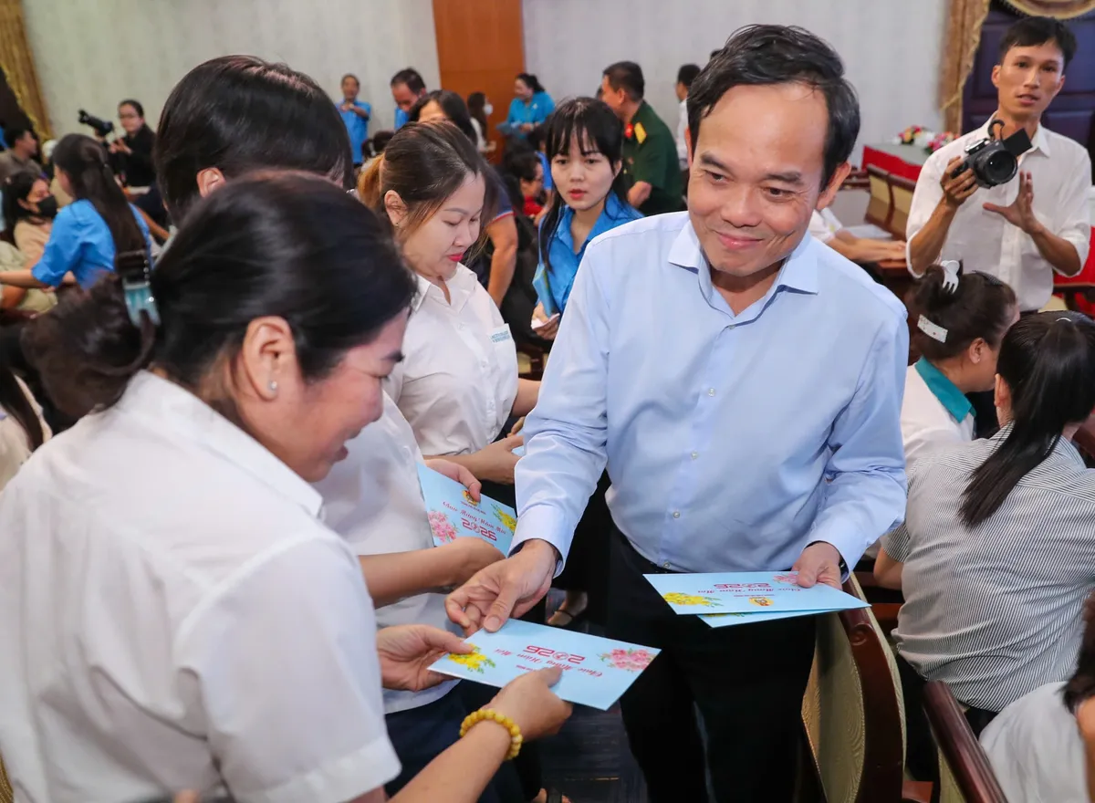 TP Hồ Ch&iacute; Minh chi hơn 5.900 tỷ đồng chăm lo Tết B&iacute;nh Ngọ 2026 - Ảnh 1.