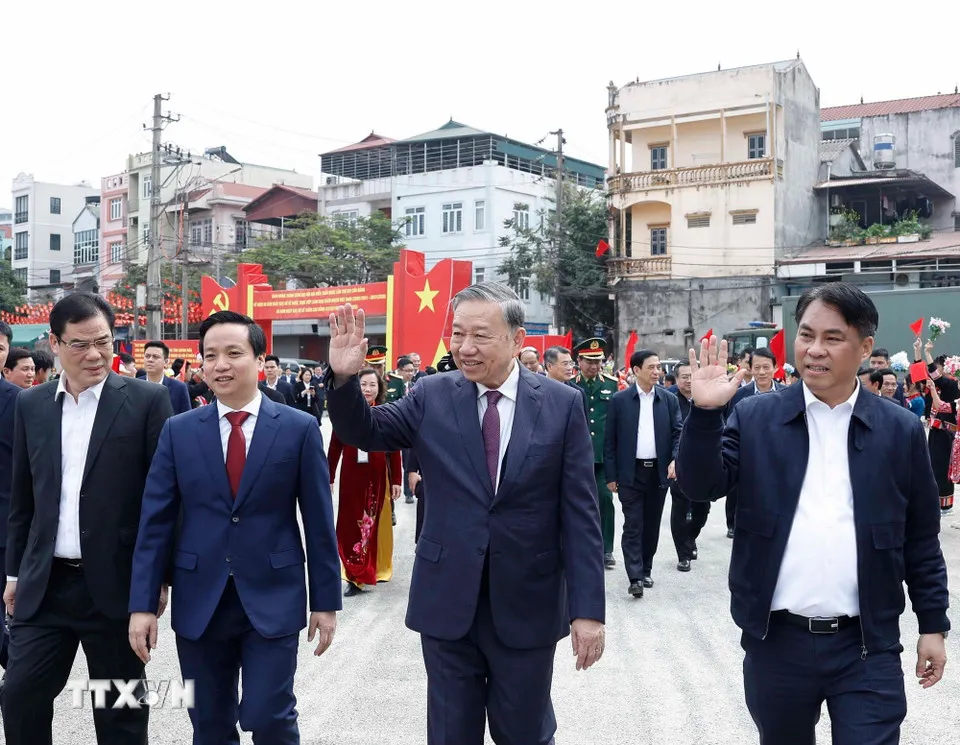 Tổng Bí thư Tô Lâm: Cao Bằng cùng cả nước bước đi vững chắc trên con đường phát triển - Ảnh 1.