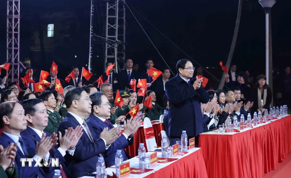 Tổng B&iacute; thư T&ocirc; L&acirc;m dự Chương tr&igrave;nh cầu truyền h&igrave;nh "Hai tay x&acirc;y dựng một sơn h&agrave;&rdquo; - Ảnh 5.