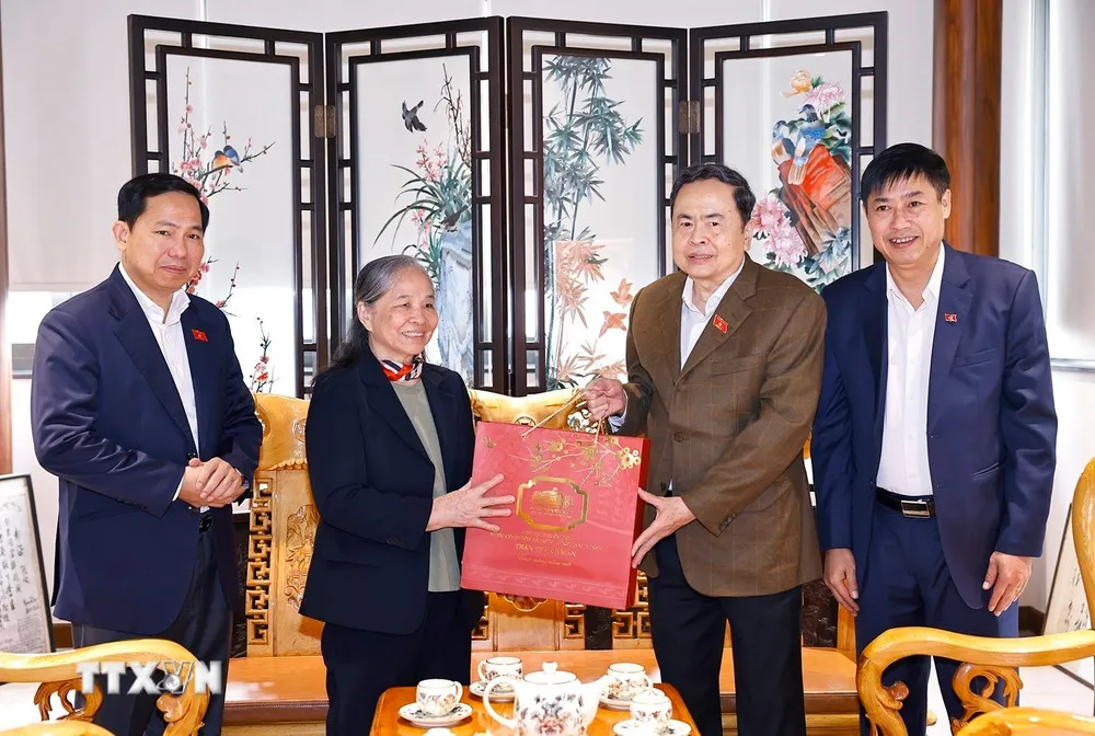 Chủ tịch Quốc hội Trần Thanh Mẫn tri ân các đồng chí nguyên lãnh đạo Đảng, Nhà nước - Ảnh 2.