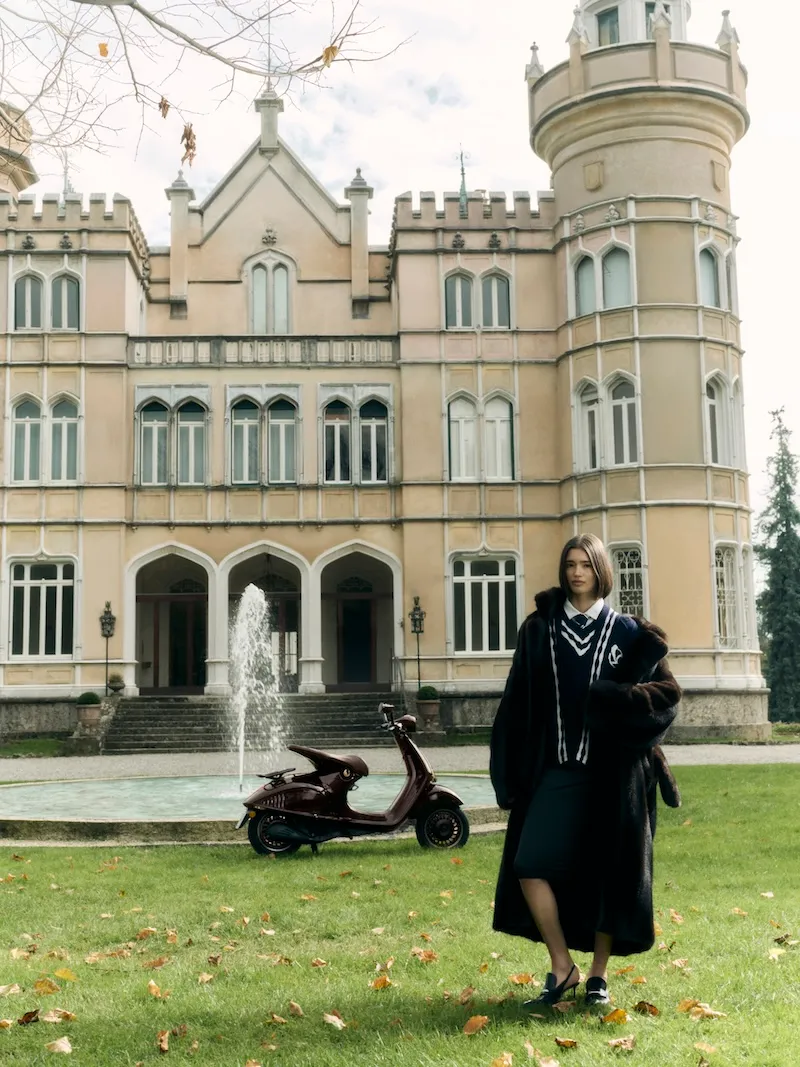 ⁠Vespa ra mắt phi&ecirc;n bản đặc biệt cho năm ngựa - Ảnh 4.