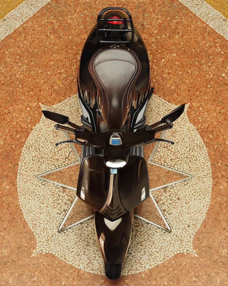 ⁠Vespa ra mắt phi&ecirc;n bản đặc biệt cho năm ngựa - Ảnh 2.