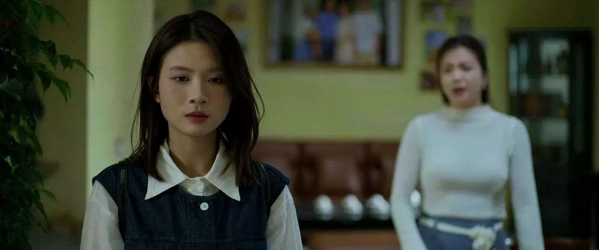 Gia đình trái dấu - Tập 26: Vợ đi bar về khuya, chồng ở nhà pha sẵn nước ngâm chân- Ảnh 8. Gia đình trái dấu - Tập 26: Vợ đi bar về khuya, chồng ở nhà pha sẵn nước ngâm chân- Ảnh 8.