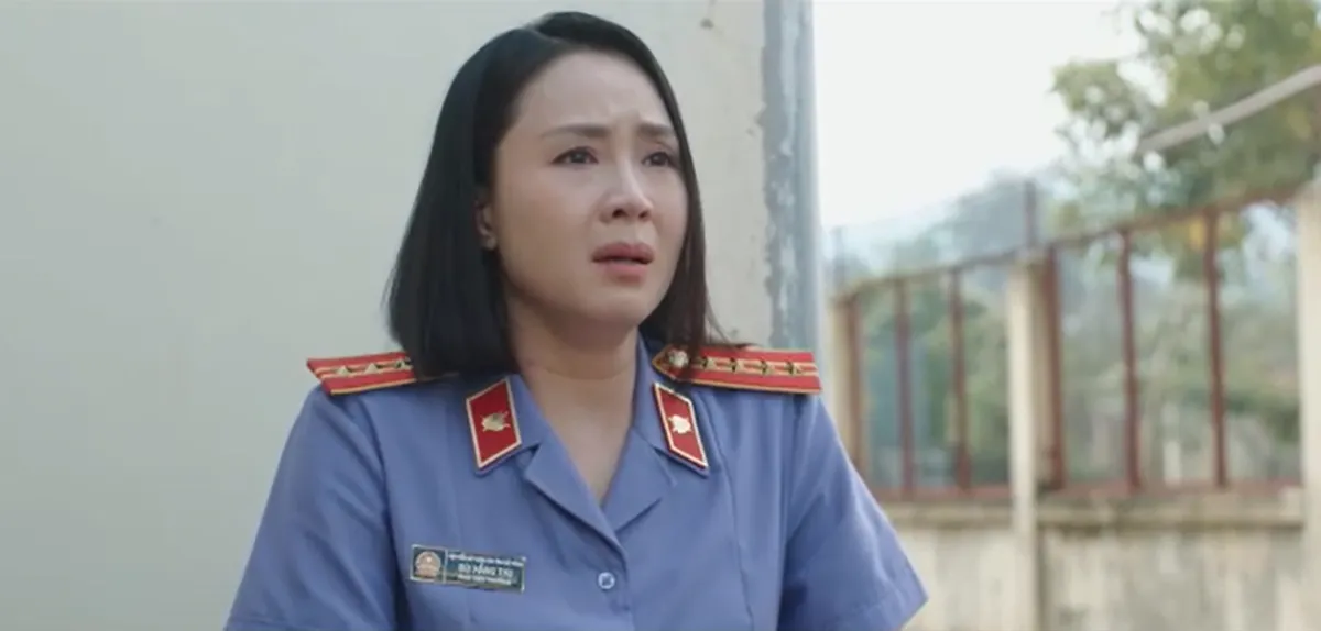 Mạnh Trường kh&oacute;c khi xem ph&acirc;n cảnh diễn c&ugrave;ng Hồng Diễm - Ảnh 2.