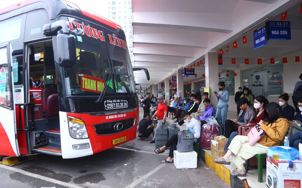 Thị trường vận tải Tết B&iacute;nh Ngọ: Sự ph&acirc;n h&oacute;a r&otilde; rệt giữa c&aacute;c loại h&igrave;nh di chuyển - Ảnh 3.