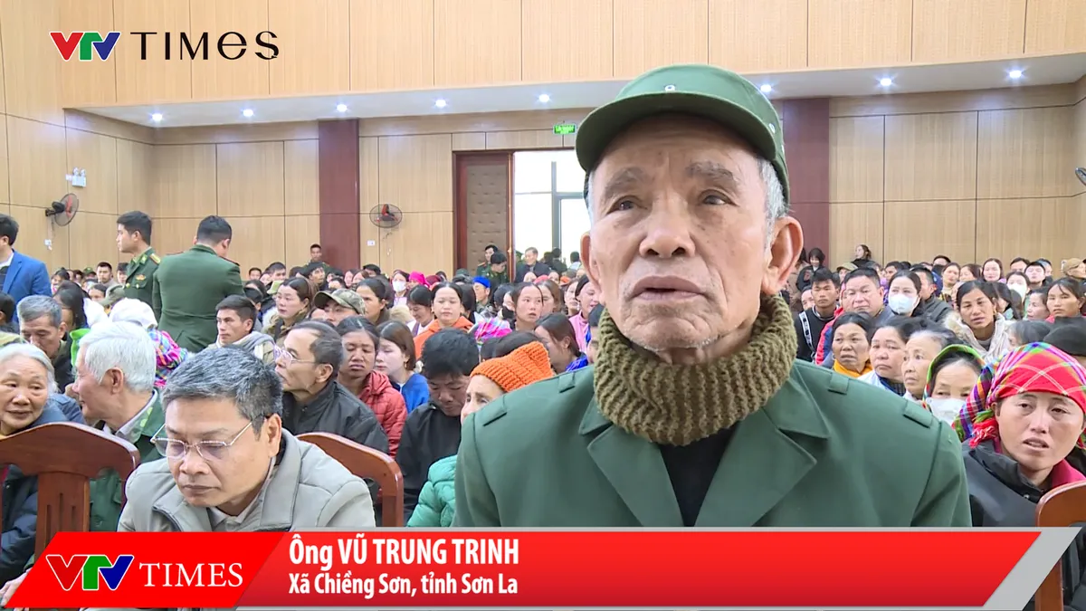 Mang Tết yêu thương đến đồng bào biên giới Sơn La - Ảnh 1.