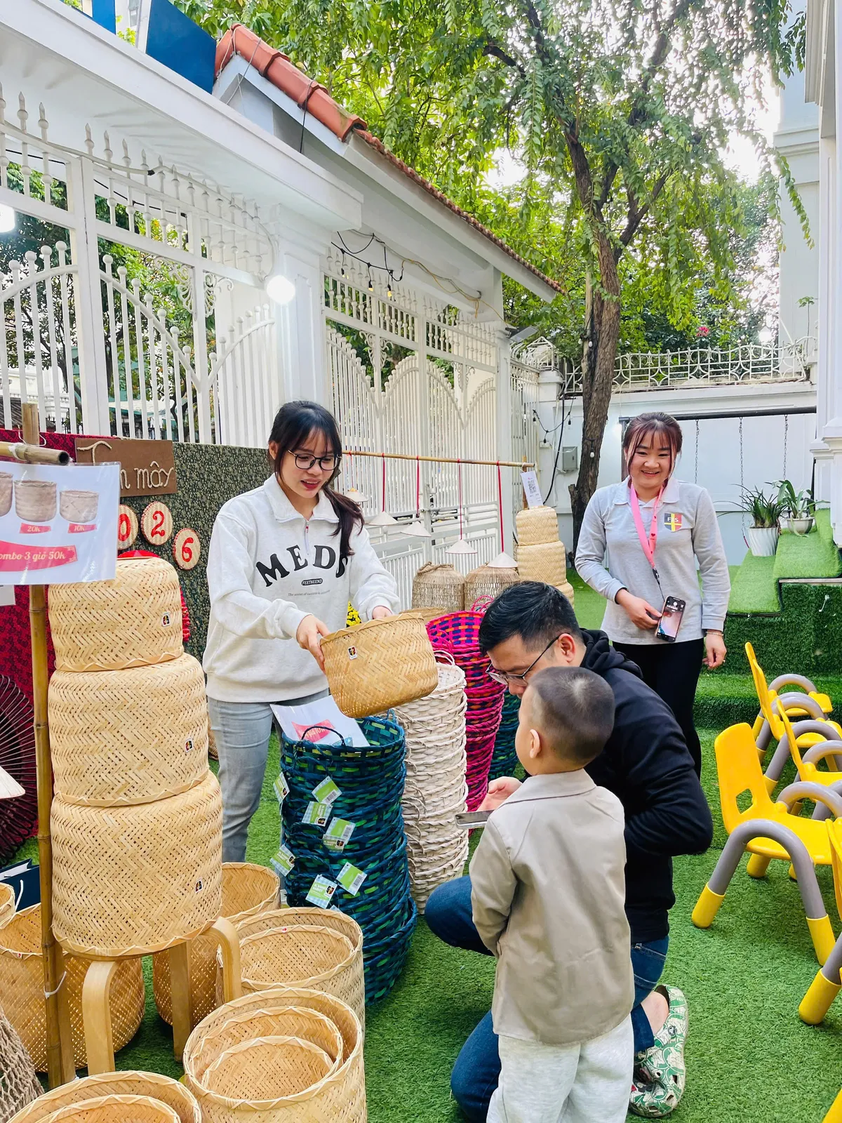 Xu&acirc;n chia sẻ - Tết y&ecirc;u thương 2026 chung tay c&ugrave;ng Tr&aacute;i tim cho em - Ảnh 4.