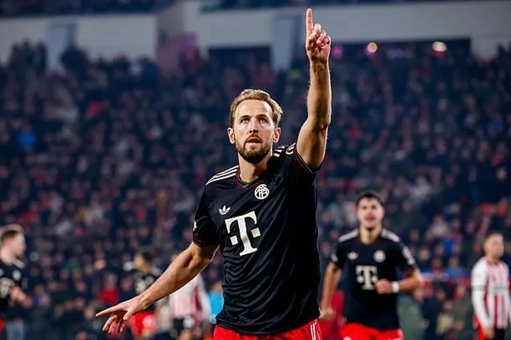 Bayern thắng nghẹt thở, PSG v&agrave; Newcastle dắt tay nhau v&agrave;o play-off Champions League- Ảnh 1.