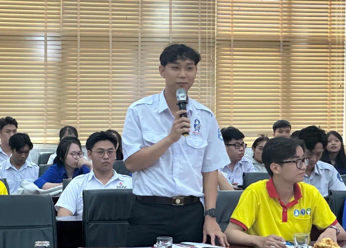 Sinh viên TP Hồ Chí Minh tự hào, vững tin theo Đảng - Ảnh 3.