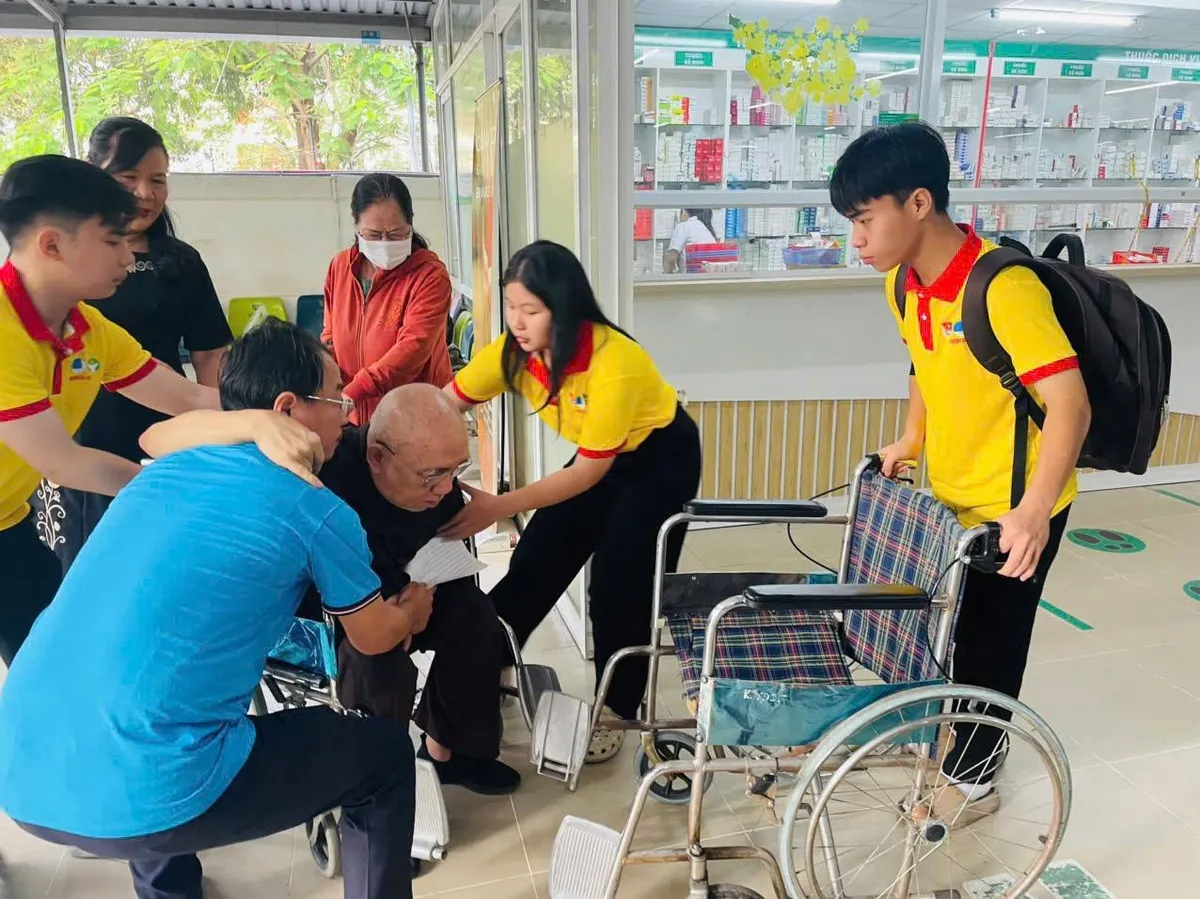 Sinh viên TP Hồ Chí Minh tự hào, vững tin theo Đảng - Ảnh 6.