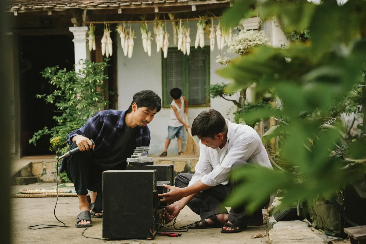 Sau Mang tiền về cho mẹ, Đen ra mắt s&aacute;ng t&aacute;c mới từ g&oacute;c nh&igrave;n người cha - Ảnh 3.