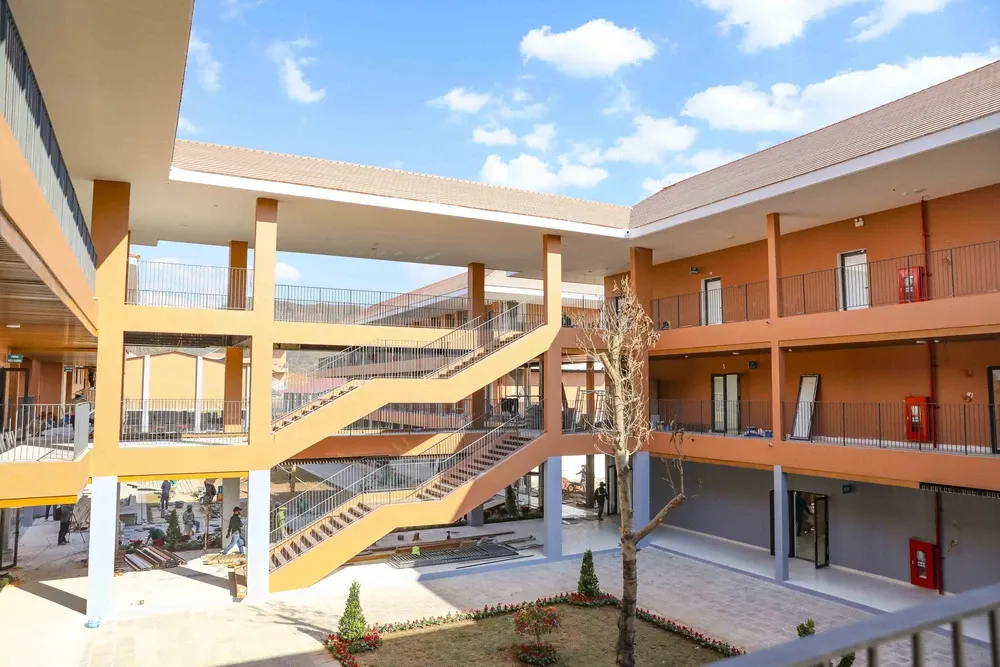 Cận cảnh ng&ocirc;i trường mẫu ở bi&ecirc;n cương trước ng&agrave;y kh&aacute;nh th&agrave;nh - Ảnh 4.