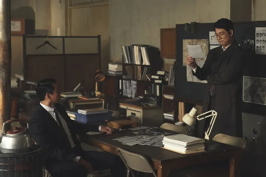 Sự chuyển mình ấn tượng của Hyun Bin- Ảnh 2. Sự chuyển mình ấn tượng của Hyun Bin- Ảnh 2.