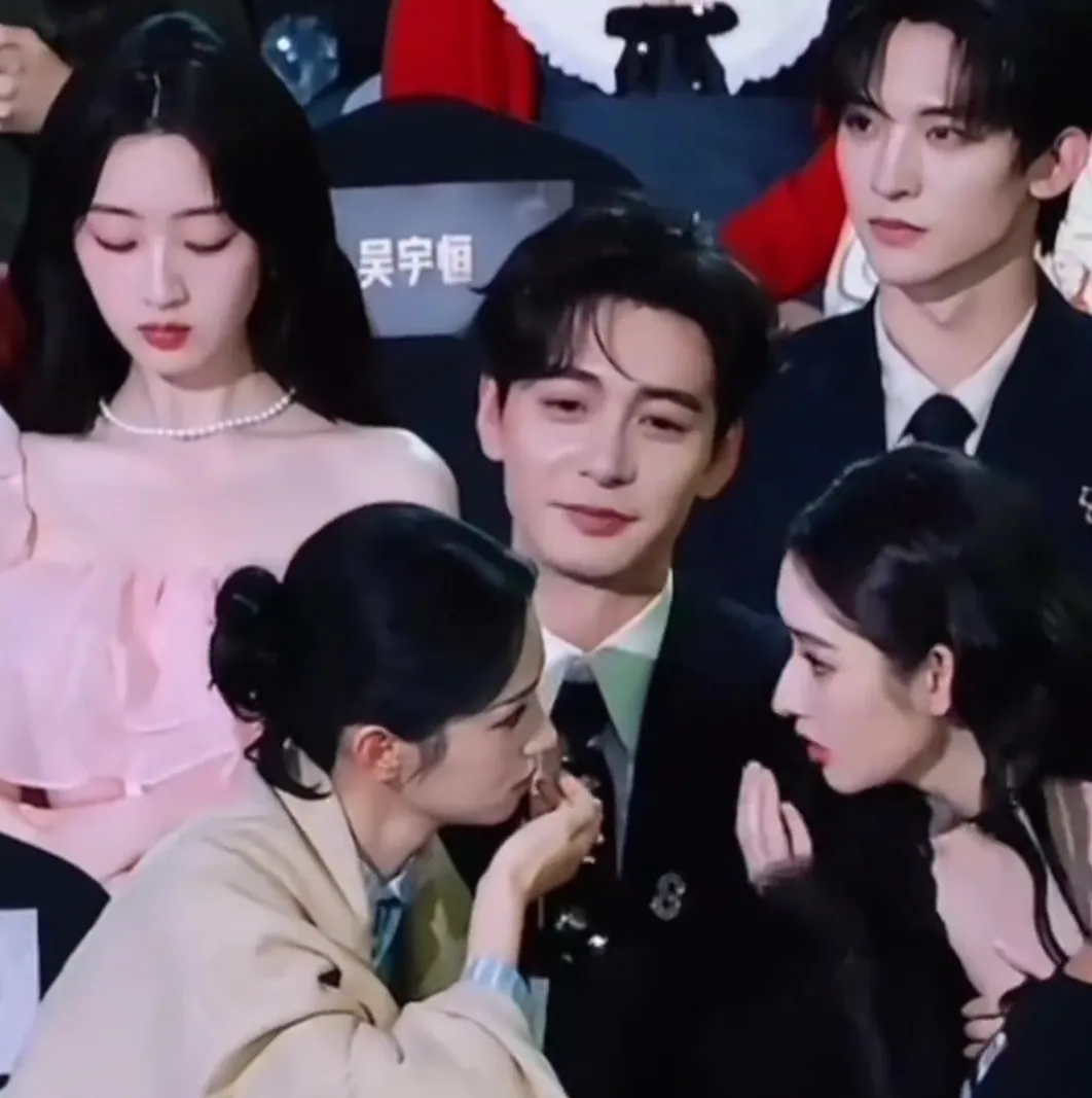 Duy&ecirc;n nợ 16 năm của cặp bạn th&acirc;n Vương Ngọc Văn, Trần Tinh H&uacute;c- Ảnh 3.