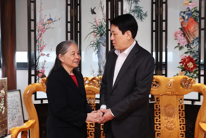 Chủ tịch nước thắp hương tưởng nhớ các đồng chí nguyên lãnh đạo Đảng, Nhà nước - Ảnh 3.