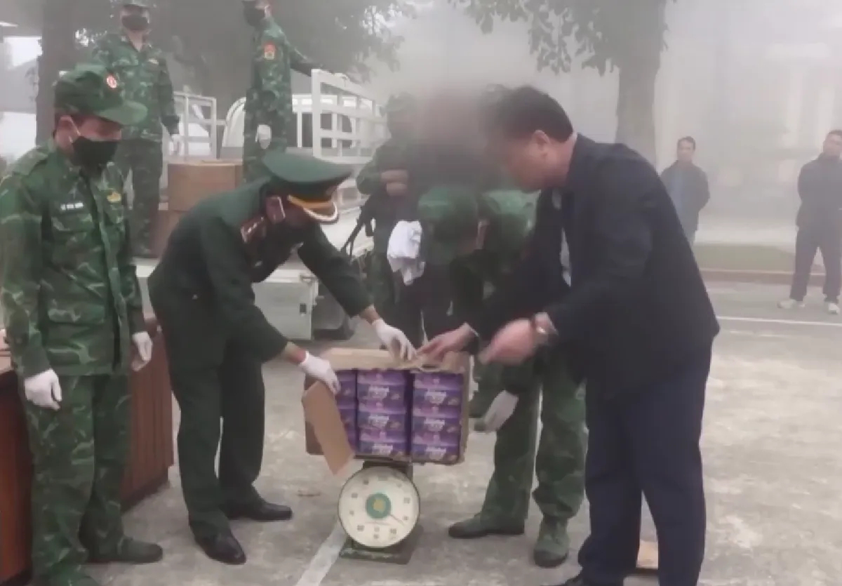 Tăng cường ngăn chặn tội phạm tr&ecirc;n c&aacute;c tuyến bi&ecirc;n giới dịp cận Tết - Ảnh 2.