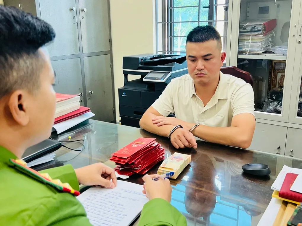 L&agrave;m r&otilde; vụ trộm 40 triệu đồng của đo&agrave;n thiện nguyện chỉ sau 2 giờ tiếp nhận tin b&aacute;o- Ảnh 1.