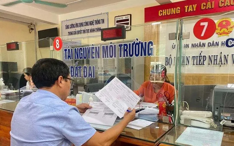Việc thực thi các phương án cắt giảm, đơn giản hóa thủ tục hành chính còn chậm. Ảnh minh họa