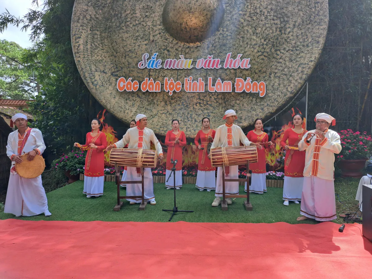 Lâm Đồng tăng cường liên kết vùng, liên kết chuỗi để nâng sức cạnh tranh sản phẩm du lịch - Ảnh 2.