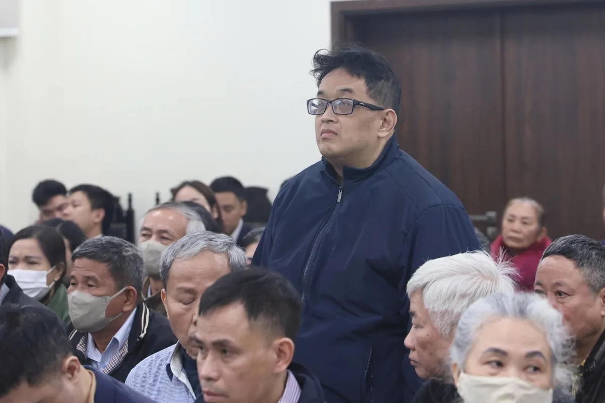 Cựu Viện trưởng Viện Y dược nhận hối lộ hơn 47 tỷ đồng bị đề nghị từ 15 đến 17 năm tù - Ảnh 4.