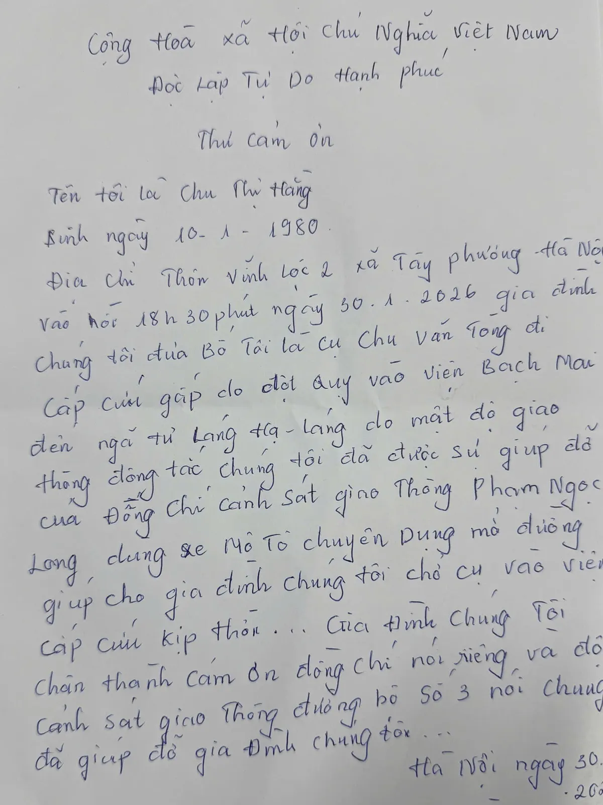 H&agrave; Nội: CSGT mở đường xuy&ecirc;n giờ cao điểm, đưa bệnh nh&acirc;n đột quỵ đi cấp cứu kịp thời - Ảnh 2.