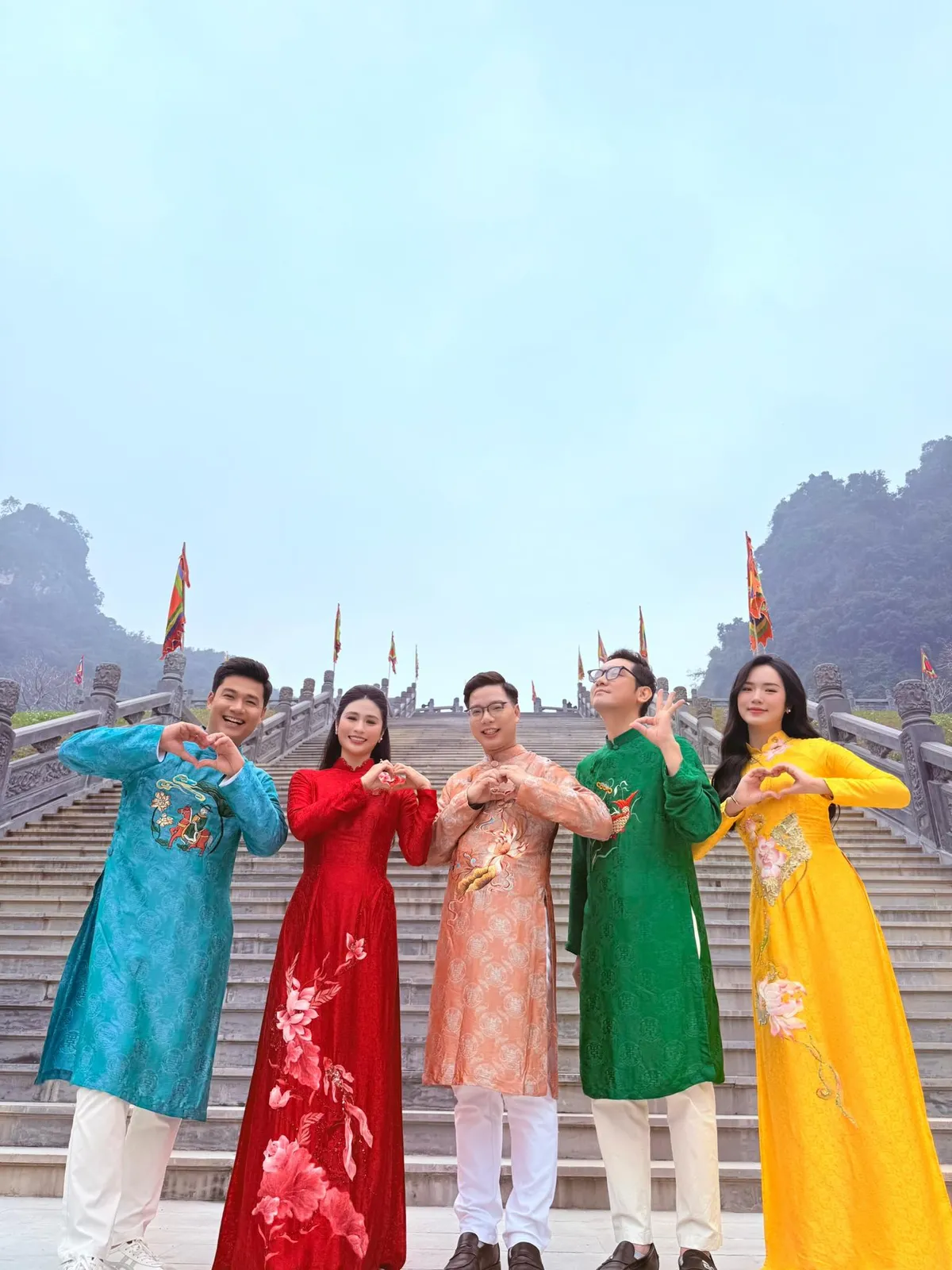 D&agrave;n MC của Chiều cuối năm - Việt Nam trong t&ocirc;i - Ảnh 1.