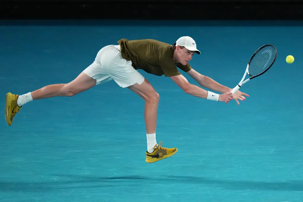 Djokovic vượt qua Sinner sau 5 set kịch tính, vào chung kết Australian Open 2026- Ảnh 1.