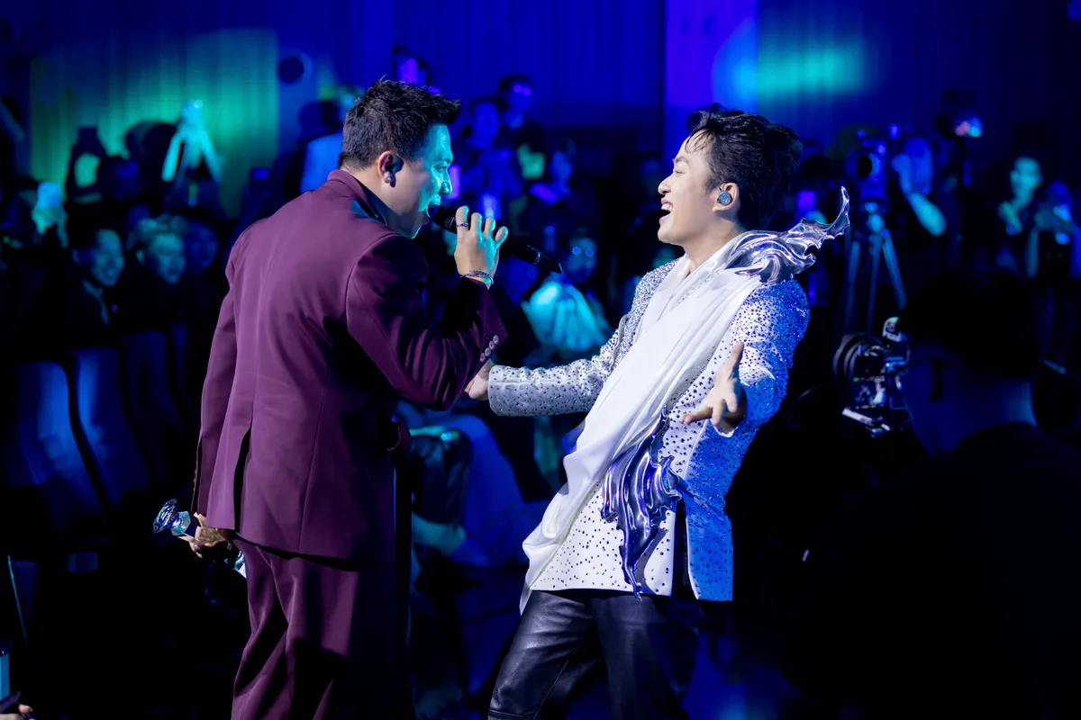 T&ugrave;ng Dương lần đầu đoạt giải L&agrave;n S&oacute;ng Xanh- Ảnh 2.