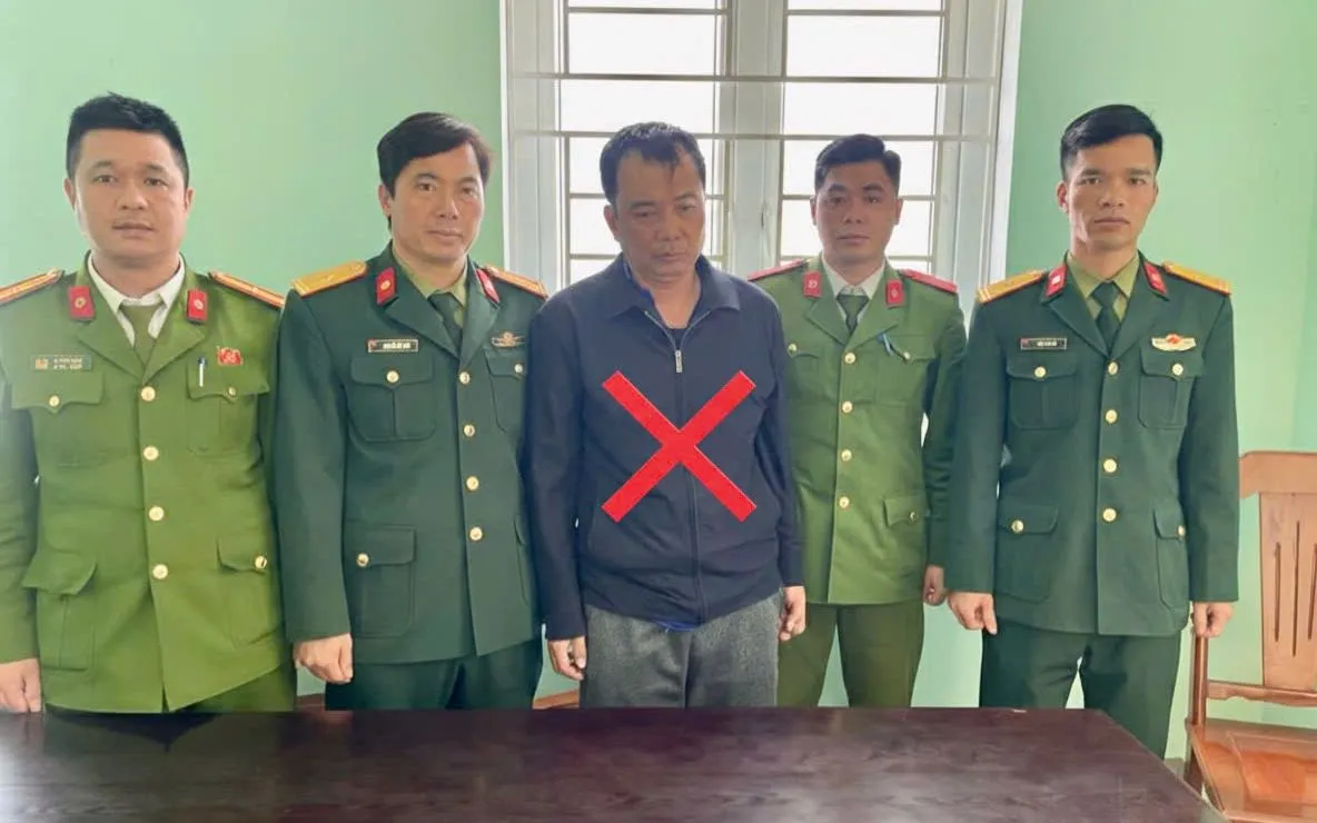 Công an phường Nguyệt Viên bàn giao đối tượng Nguyễn Văn Phương cho Cục Điều tra hình sự, Bộ Quốc Phòng