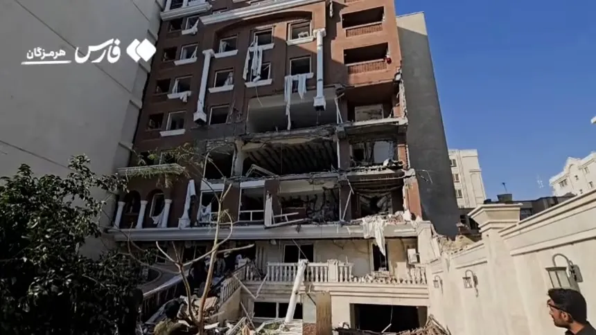 Nổ tại cảng Bandar Abbas của Iran khiến &iacute;t nhất 1 người thiệt mạng- Ảnh 1.