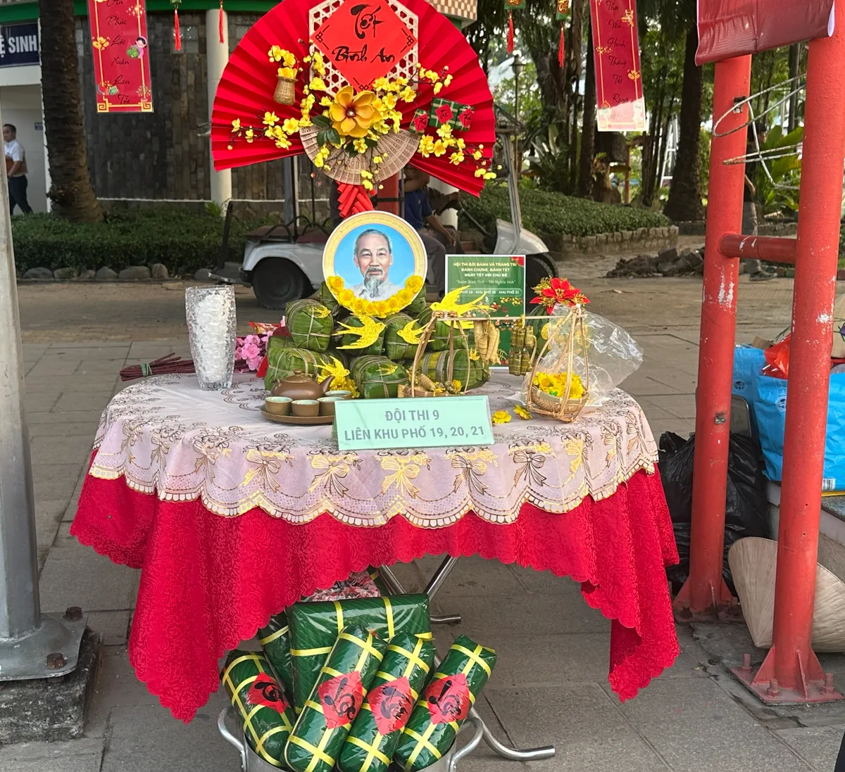 Người d&acirc;n TP Hồ Ch&iacute; Minh x&uacute;c động trải nghiệm mua sắm 0 đồng tại Ng&agrave;y hội &ldquo;Xu&acirc;n đo&agrave;n kết - Tết nghĩa t&igrave;nh&rdquo; - Ảnh 14.