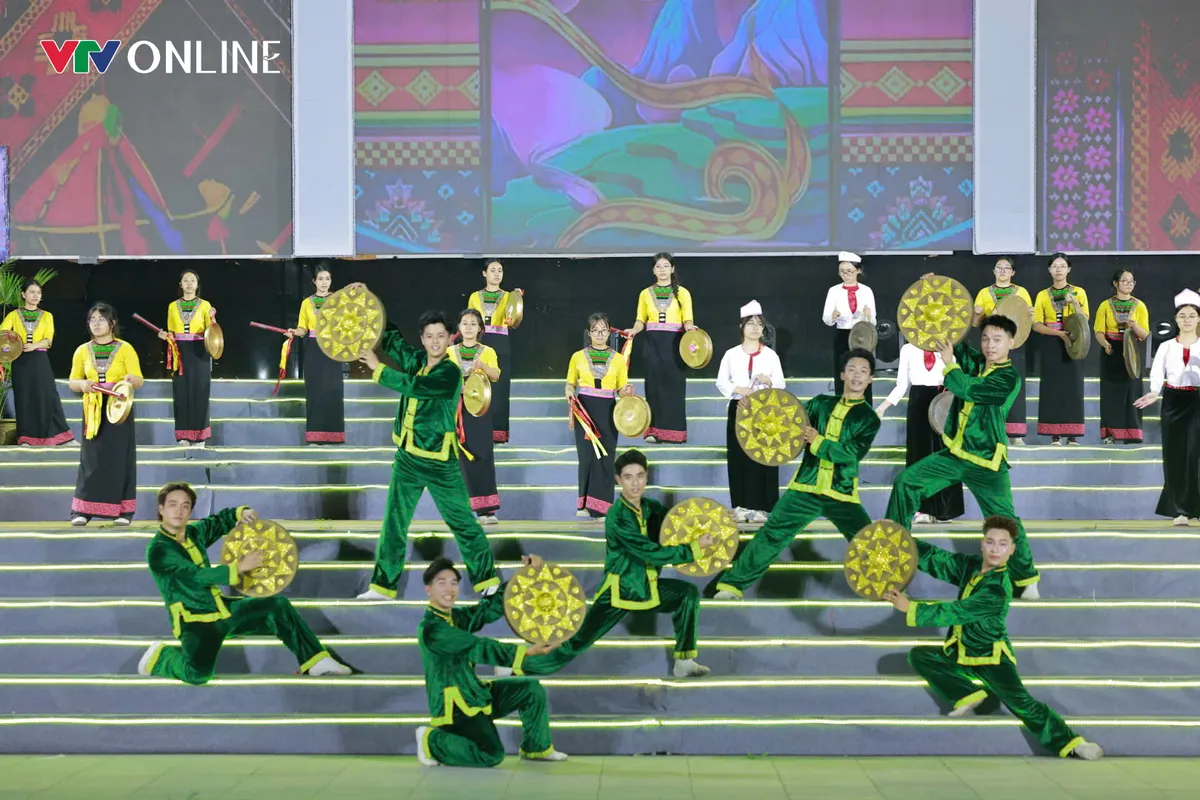 Ph&uacute; Thọ: Chương tr&igrave;nh nghệ thuật &ldquo;Đất Tổ linh thi&ecirc;ng &ndash; Kh&aacute;t vọng h&ugrave;ng cường&rdquo; mừng Đảng, mừng Xu&acirc;n B&iacute;nh Ngọ 2026 - Ảnh 1.