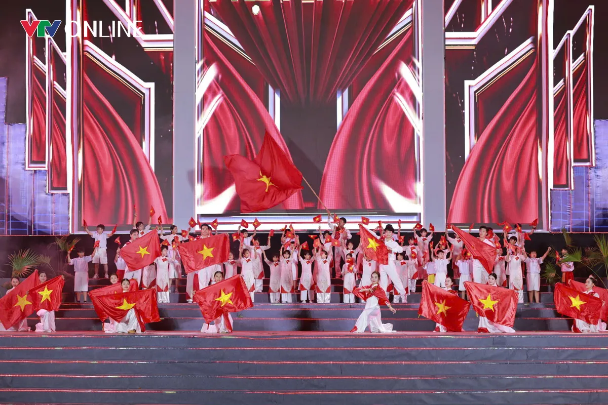 Ph&uacute; Thọ: Chương tr&igrave;nh nghệ thuật &ldquo;Đất Tổ linh thi&ecirc;ng &ndash; Kh&aacute;t vọng h&ugrave;ng cường&rdquo; mừng Đảng, mừng Xu&acirc;n B&iacute;nh Ngọ 2026 - Ảnh 4.