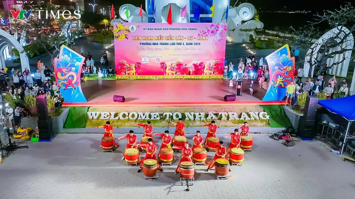 M&uacute;a l&acirc;n - nhịp cầu văn h&oacute;a n&iacute;u ch&acirc;n du kh&aacute;ch dịp cận Tết ở Nha Trang- Ảnh 4.