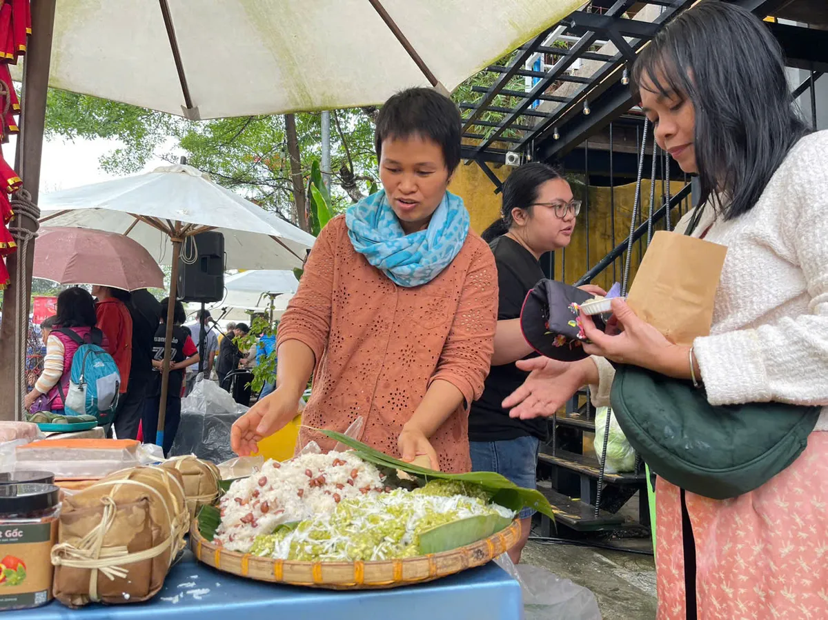 Chợ phi&ecirc;n T&acirc;n Th&agrave;nh - điểm hẹn xanh thu h&uacute;t du kh&aacute;ch quốc tế tại Đ&agrave; Nẵng - Ảnh 3.