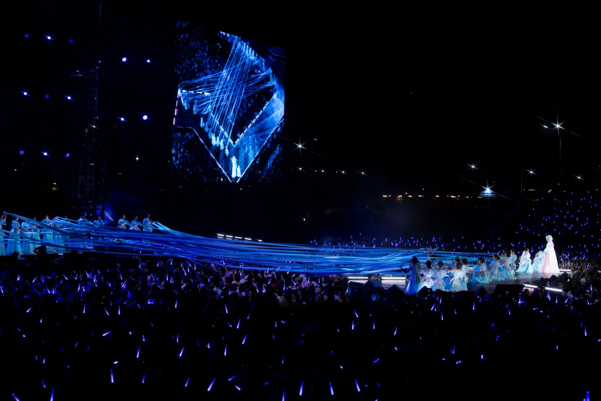 Những tiết mục đậm chất Việt trong đ&ecirc;m nhạc Bắc Bling - Ảnh 2.