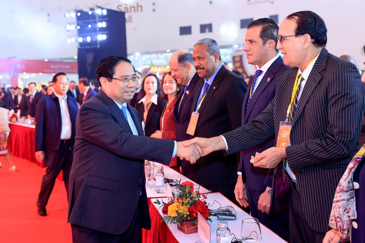Thủ tướng Phạm Minh Chính dự Lễ khai mạc Hội chợ Mùa xuân lần thứ nhất - Ảnh 3.