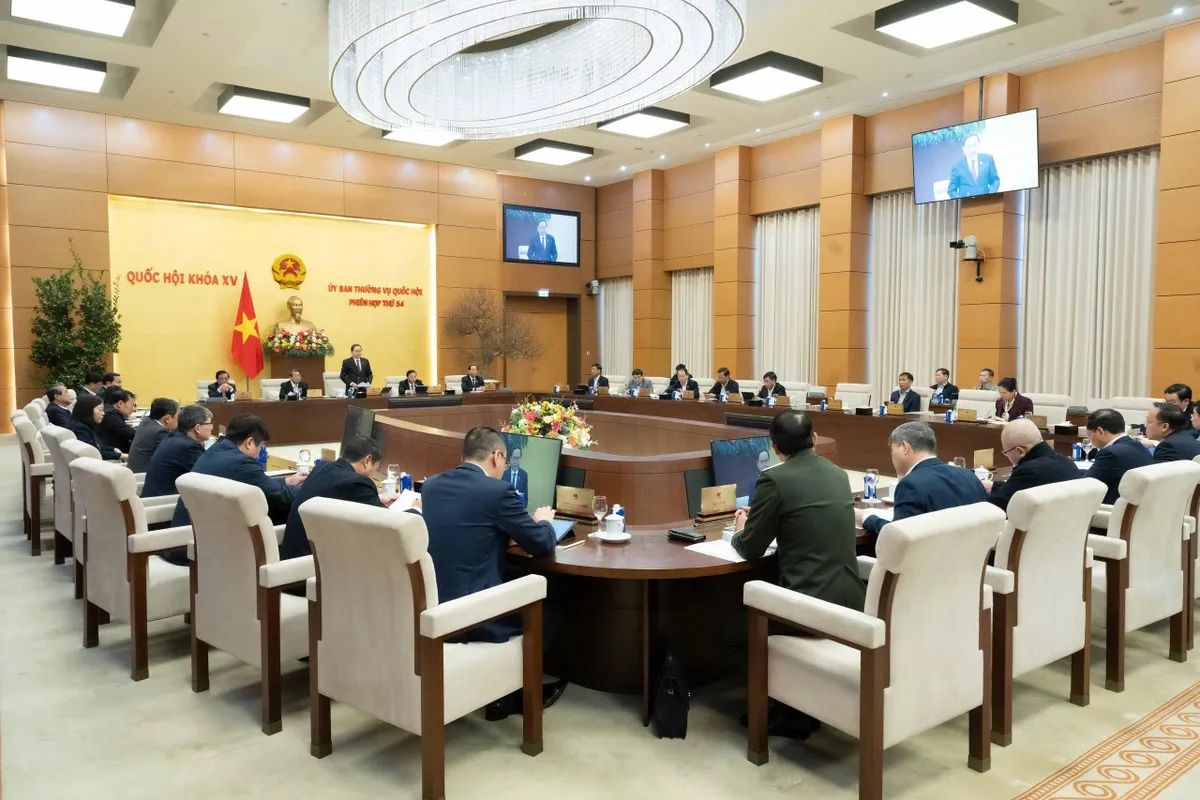 Phiên họp thứ 54 UBTVQH: Chuẩn bị cho cuộc bầu cử, hoàn thiện khuôn khổ pháp lý cho sự phát triển của Thủ đô - Ảnh 2.