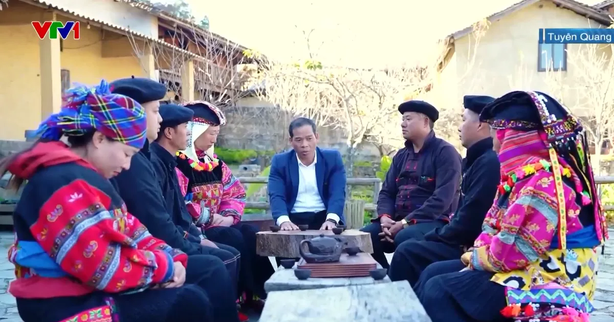 Chi bộ th&ocirc;n th&uacute;c đẩy ph&aacute;t triển kinh tế, giữ g&igrave;n bản sắc văn h&oacute;a - Ảnh 1.