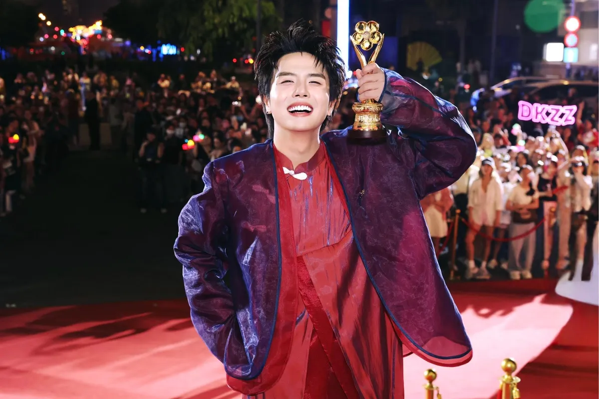 Duy Kh&aacute;nh v&agrave; dấu ấn sự nghiệp đ&aacute;ng nhớ c&ugrave;ng Gia đ&igrave;nh Haha - Ảnh 1.