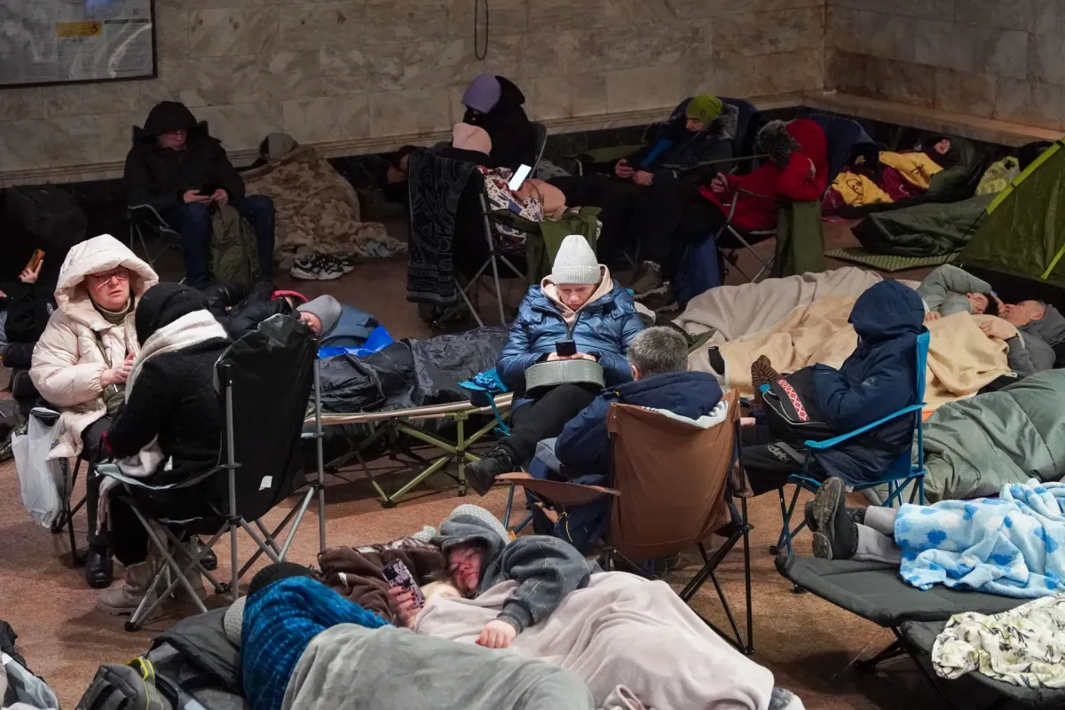 Nga ph&oacute;ng h&agrave;ng chục t&ecirc;n lửa Iskander-M l&agrave;m rung chuyển thủ đ&ocirc; Kiev- Ảnh 3.