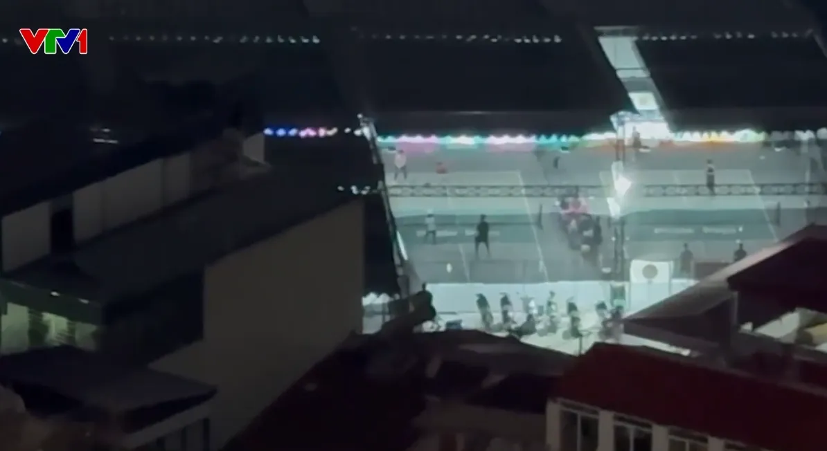 H&agrave; Nội: Tiếng ồn từ s&acirc;n pickleball tr&aacute;i ph&eacute;p tra tấn h&agrave;ng ngh&igrave;n hộ d&acirc;n cả ng&agrave;y lẫn đ&ecirc;m - Ảnh 1.