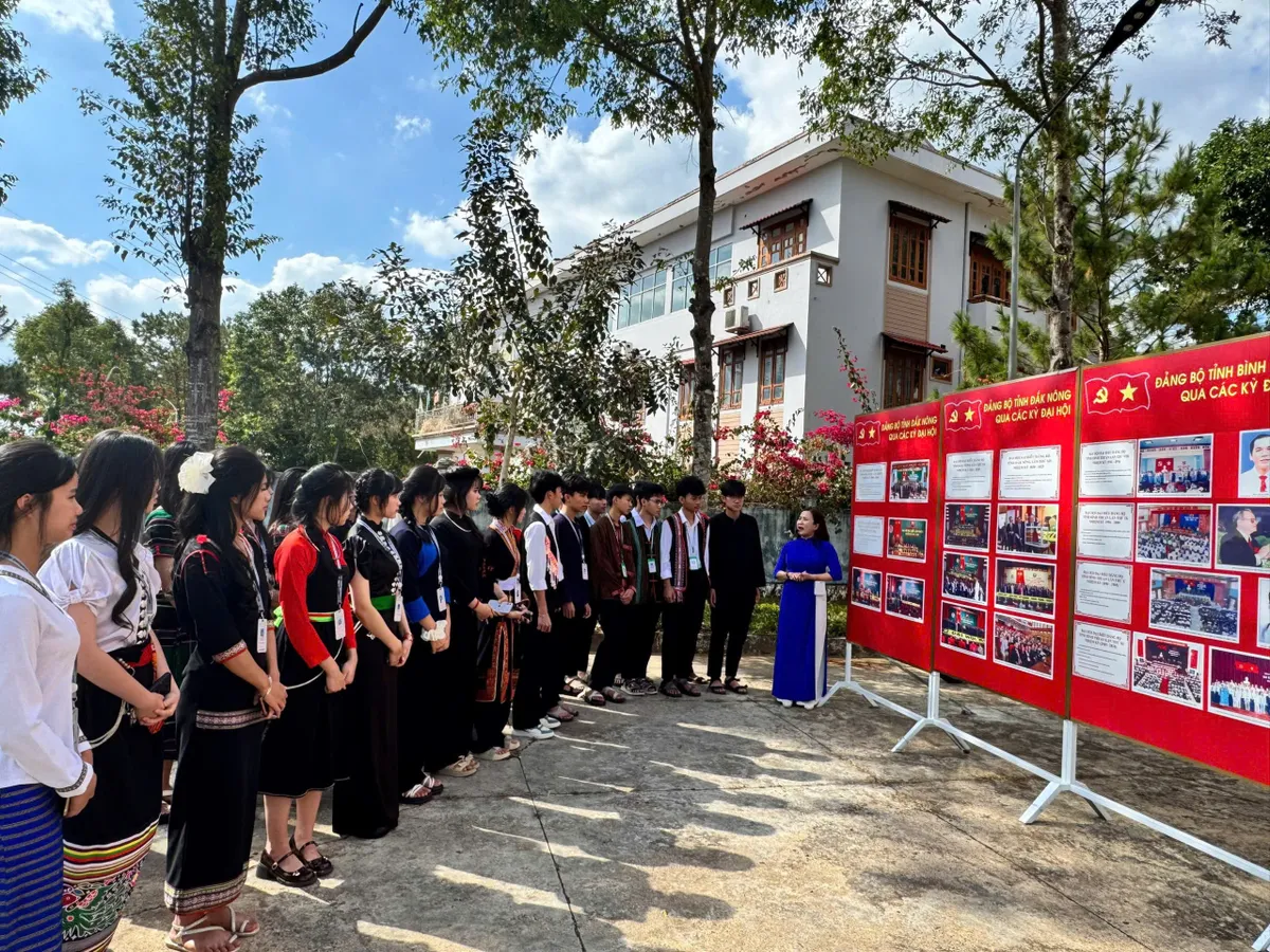 Hơn 2.500 ấn phẩm hội tụ tại Hội s&aacute;ch Xu&acirc;n B&iacute;nh Ngọ 2026 ở L&acirc;m Đồng - Ảnh 4.