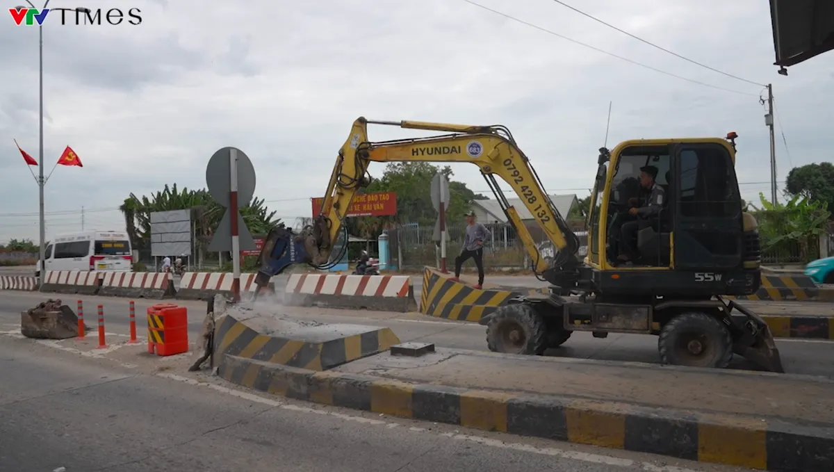 TP Hồ Ch&iacute; Minh ch&iacute;nh thhức th&aacute;o dỡ trạm thu ph&iacute; T3 tr&ecirc;n quốc lộ 51- Ảnh 2.