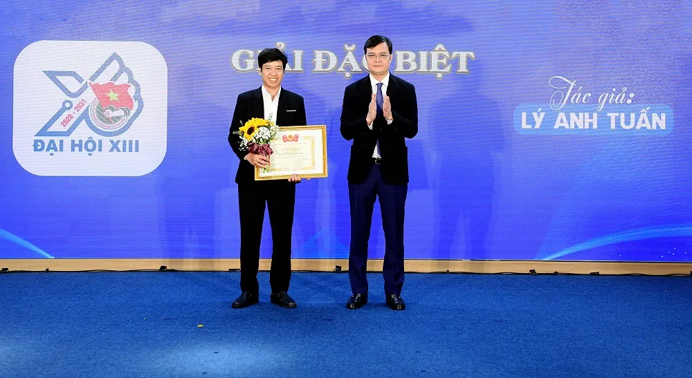 C&ocirc;ng bố biểu trưng ch&iacute;nh thức Đại hội Đo&agrave;n XIII, ph&aacute;t động thi tranh cổ động to&agrave;n quốc - Ảnh 2.