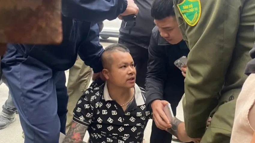 Bắt g 1 nghi phạm trong vụ cướp ng&acirc;n h&agrave;ng ở L&agrave;o Cai  - Ảnh 1.