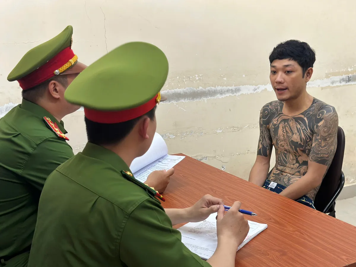 Bắt giữ gần 40 đối tượng trong đường d&acirc;y ma tu&yacute; li&ecirc;n tỉnh- Ảnh 2.