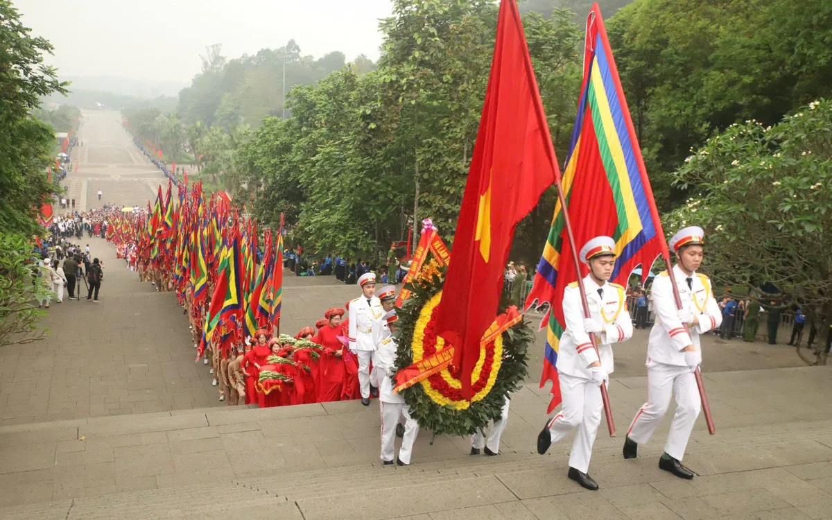 Lễ hội Đền Hùng 2026 diễn ra trong 10 ngày với nhiều chương trình mới.