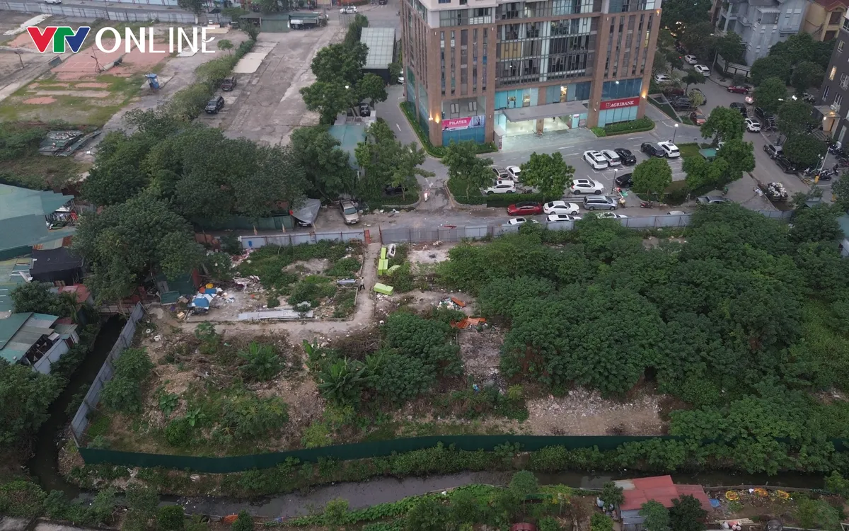 Nhiều người dân khu vực Cầu Giấy mong muốn dự án sớm hoàn thành. Ảnh: Nguyễn Quân.